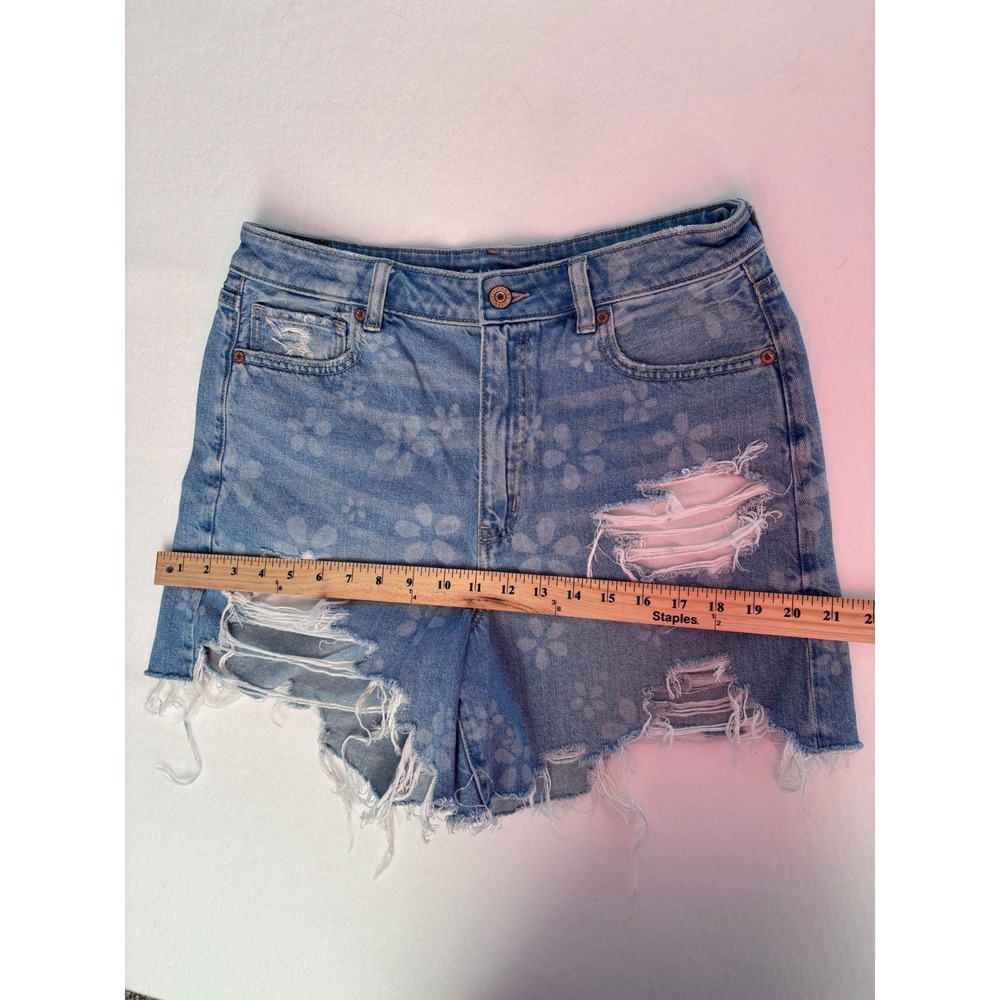 American Eagle Floral Daisy Distressed Denim Shorts High Waisted Blue Womens 12 - Picture 8 of 12